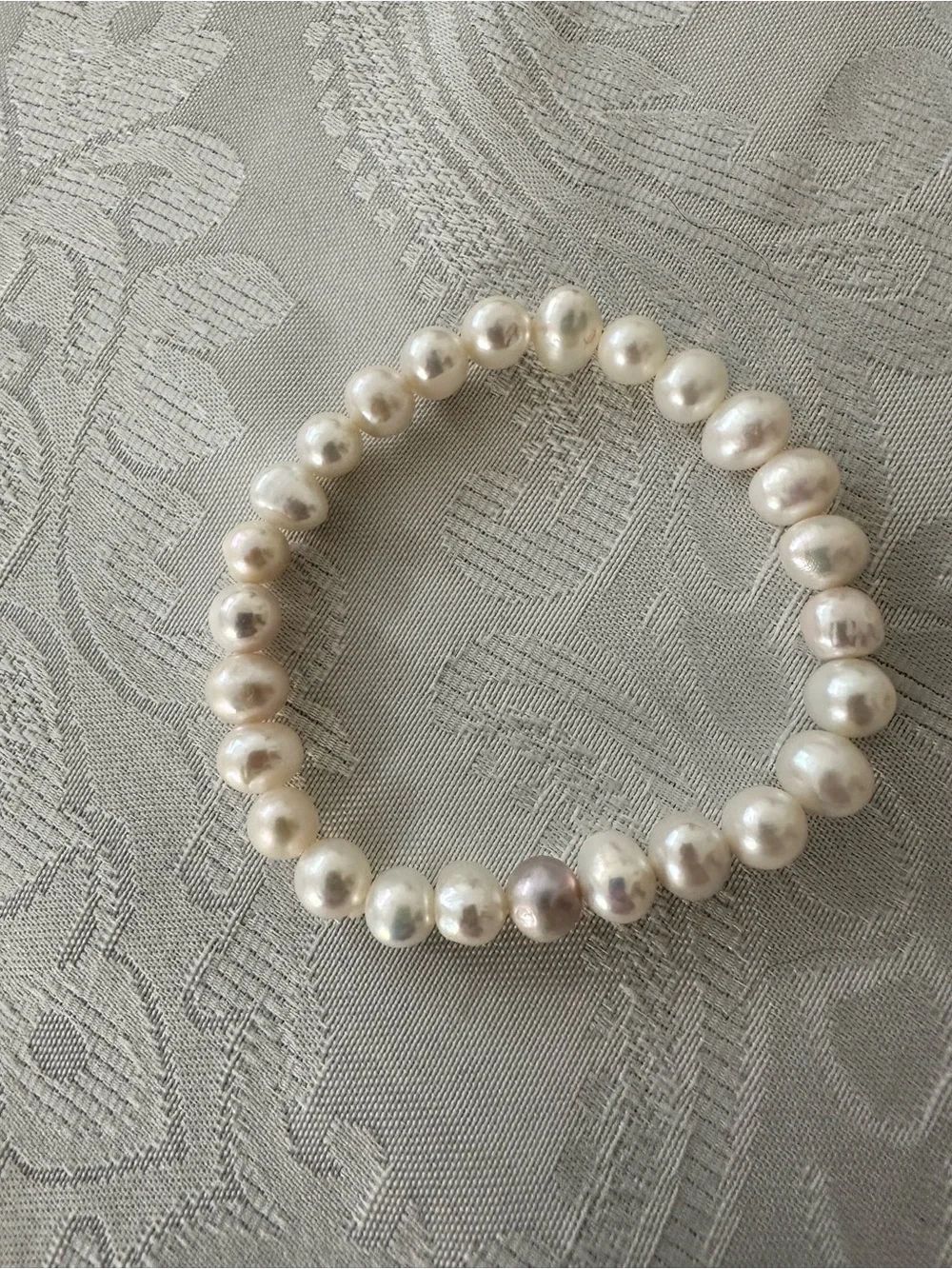 Classic freshwater Pearl Stretch Bracelet in White